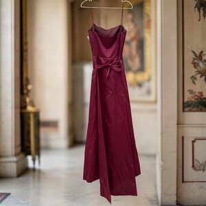 vera wang burgundy wedding dress marsala #coloroftheyear Vera Wang red wedding dress | Emilia Jane Photography